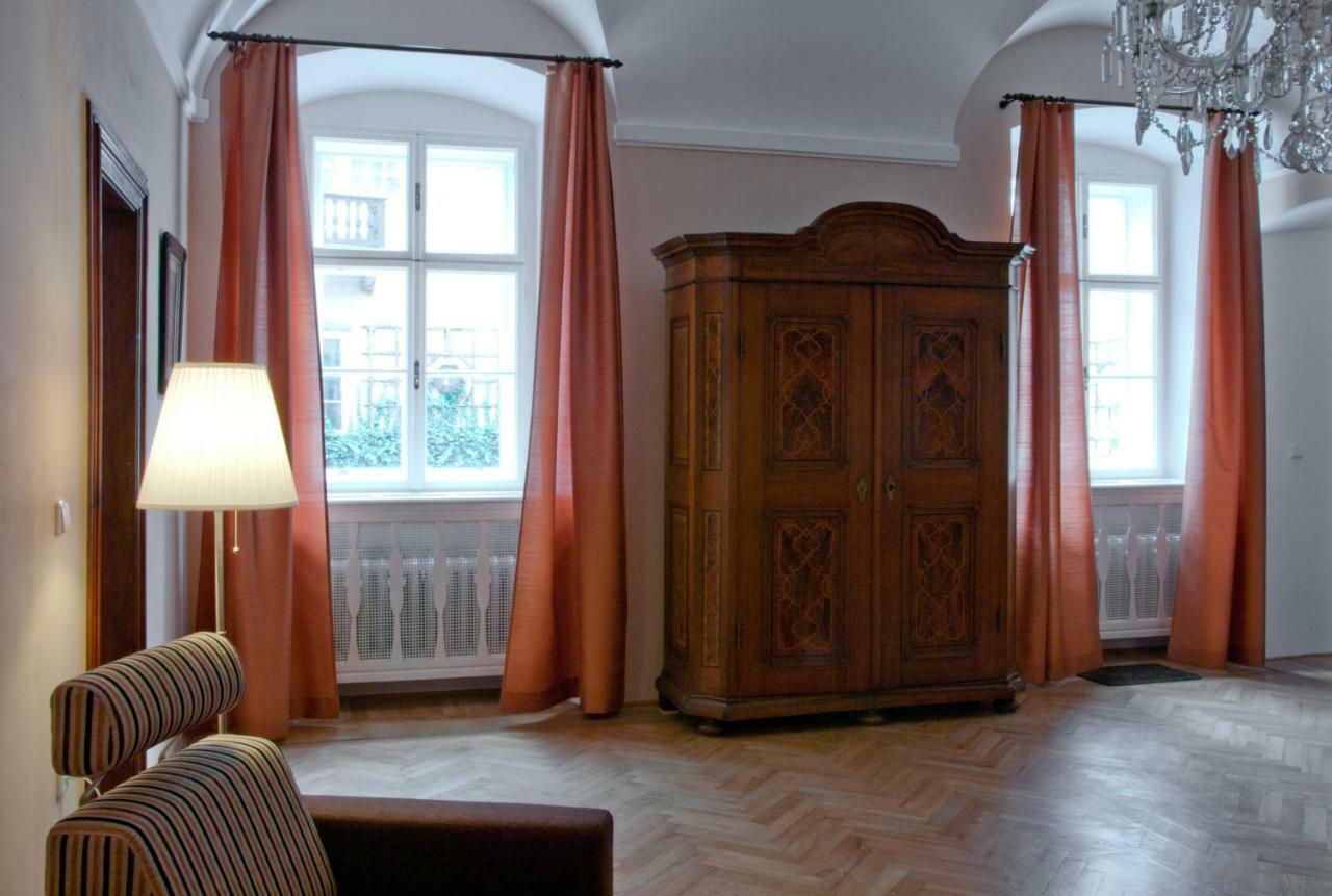 Zamek Nove Mesto Nad Metuji Ngoại thất bức ảnh