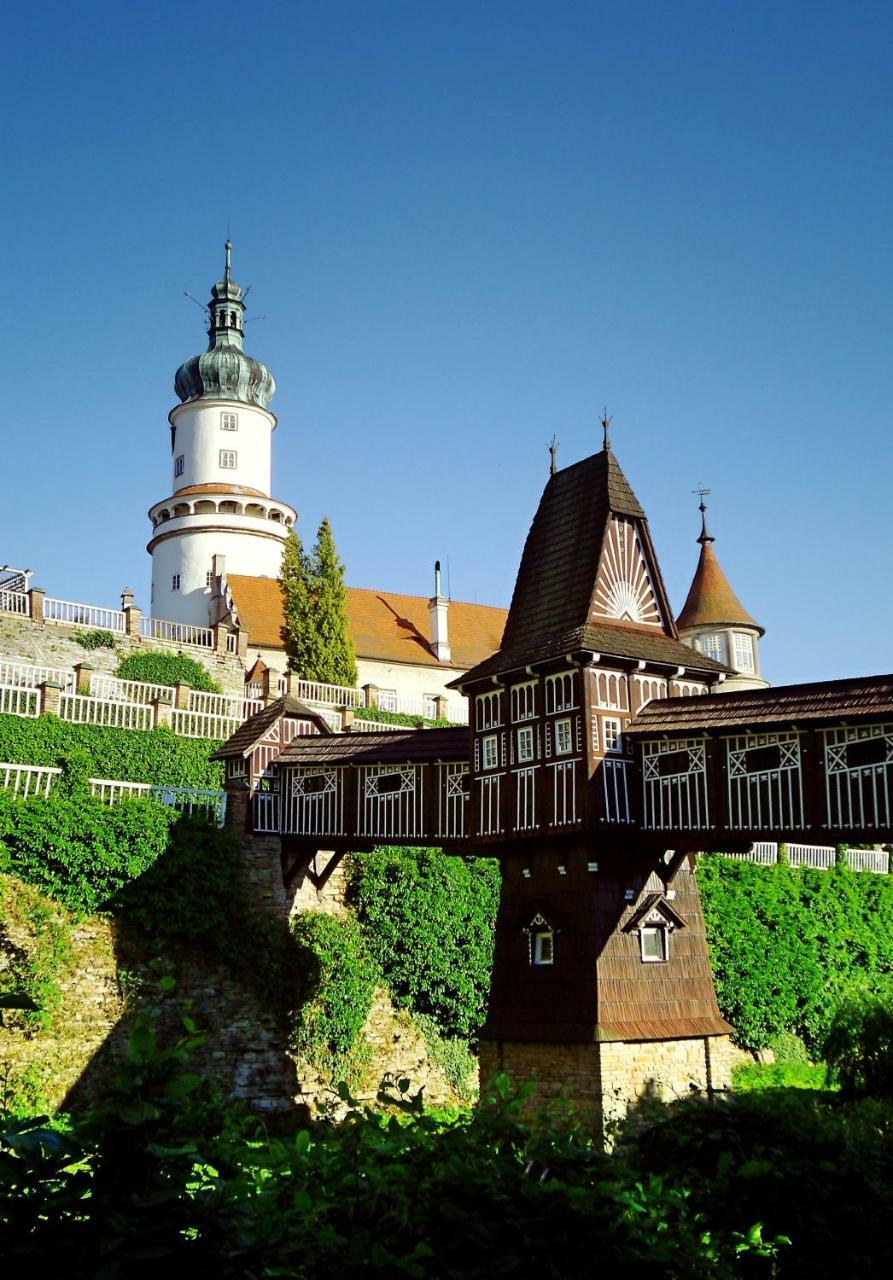 Zamek Nove Mesto Nad Metuji Ngoại thất bức ảnh